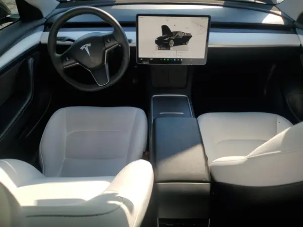 5YJ3E1EA9PF425671 2023 TESLA MODEL 3 - Image 8