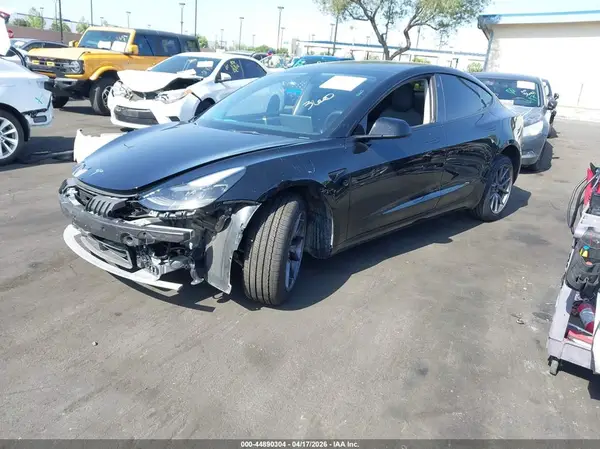 5YJ3E1EA9PF427095 2023 TESLA MODEL 3 - Image 2