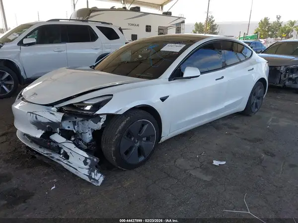 5YJ3E1EA9PF427100 2023 TESLA MODEL 3 - Image 2