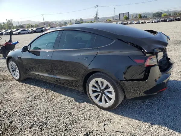 5YJ3E1EA9PF427503 2023 TESLA MODEL 3 - Image 2