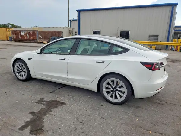 5YJ3E1EA9PF428697 2023 TESLA MODEL 3 - Image 2