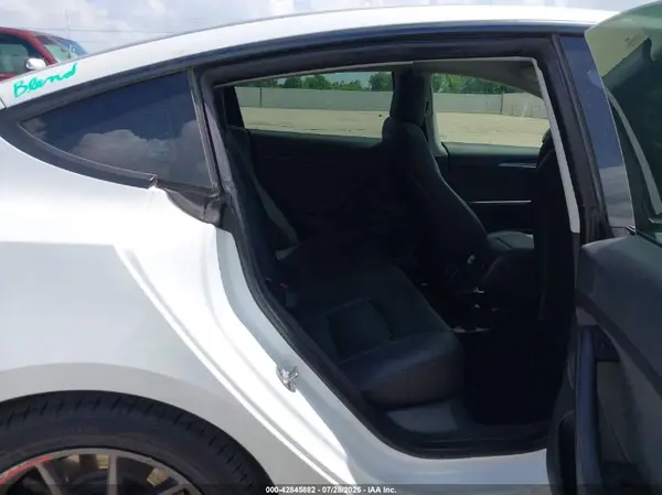 5YJ3E1EA9PF430613 2023 TESLA MODEL 3 - Image 8