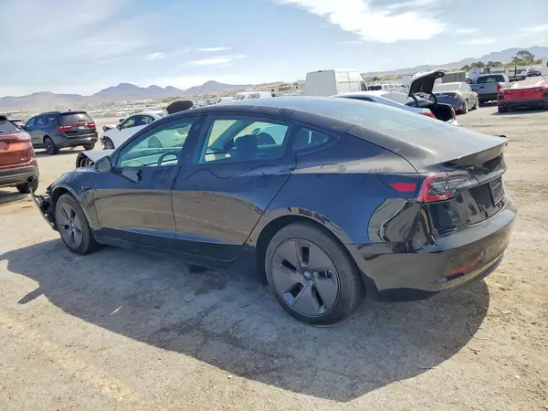 5YJ3E1EA9PF430725 2023 TESLA MODEL 3 - Image 2