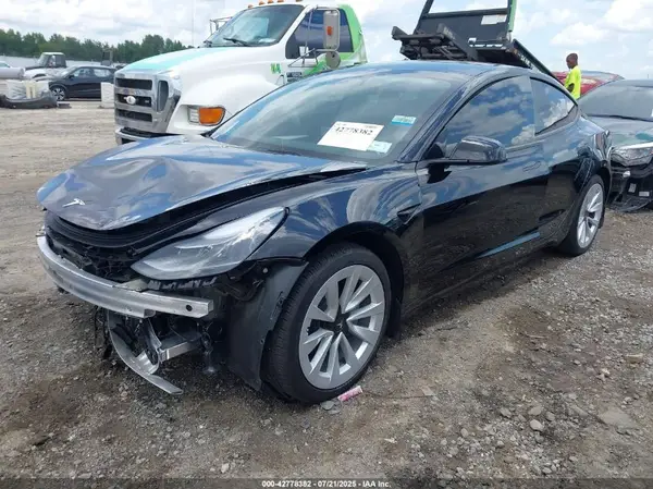 5YJ3E1EA9PF431339 2023 TESLA MODEL 3 - Image 2