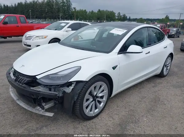 5YJ3E1EA9PF431356 2023 TESLA MODEL 3 - Image 2