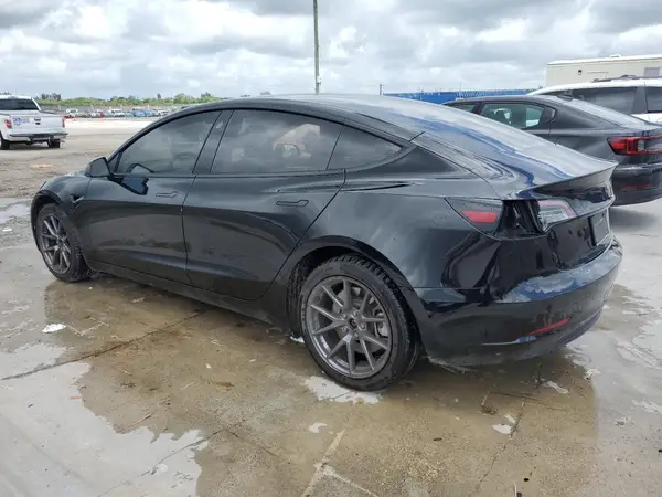 5YJ3E1EA9PF434063 2023 TESLA MODEL 3 - Image 2