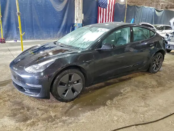 5YJ3E1EA9PF447136 2023 TESLA MODEL 3 - Image 1