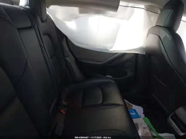 5YJ3E1EA9PF447489 2023 TESLA MODEL 3 - Image 8
