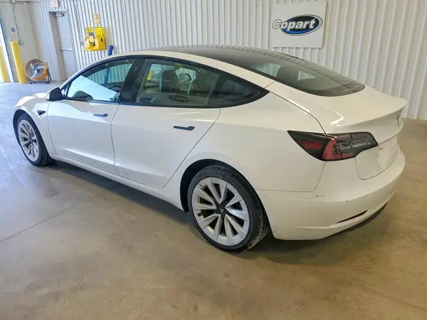 5YJ3E1EA9PF448822 2023 TESLA MODEL 3 - Image 2