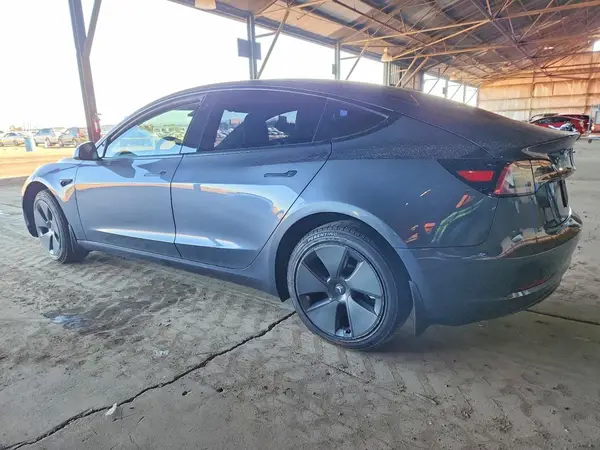5YJ3E1EA9PF449565 2023 TESLA MODEL 3 - Image 2