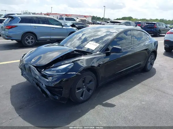 5YJ3E1EA9PF453566 2023 TESLA MODEL 3 - Image 2