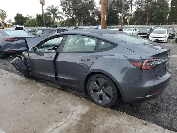 5YJ3E1EA9PF454992 2023 TESLA MODEL 3 - Image 2