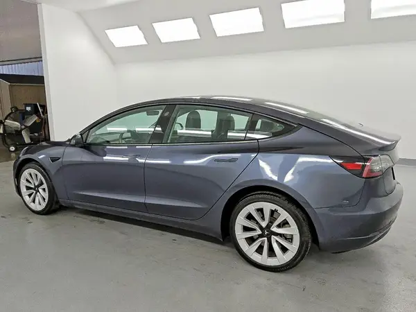 5YJ3E1EA9PF455401 2023 TESLA MODEL 3 - Image 2