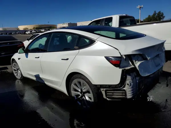 5YJ3E1EA9PF458735 2023 TESLA MODEL 3 - Image 2