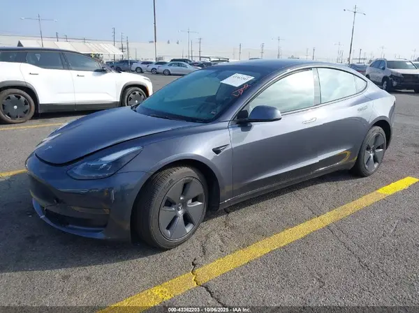 5YJ3E1EA9PF459108 2023 TESLA MODEL 3 - Image 2