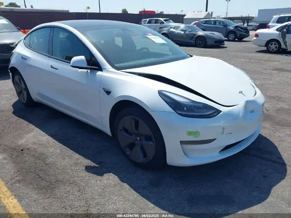 5YJ3E1EA9PF459142 2023 TESLA MODEL 3 - Image 1