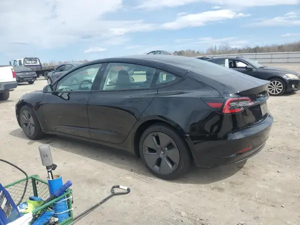 5YJ3E1EA9PF467869 2023 TESLA MODEL 3 - Image 2