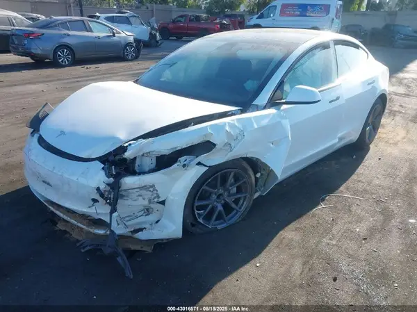5YJ3E1EA9PF468200 2023 TESLA MODEL 3 - Image 2