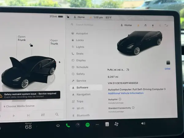 5YJ3E1EA9PF468858 2023 TESLA MODEL 3 - Image 8
