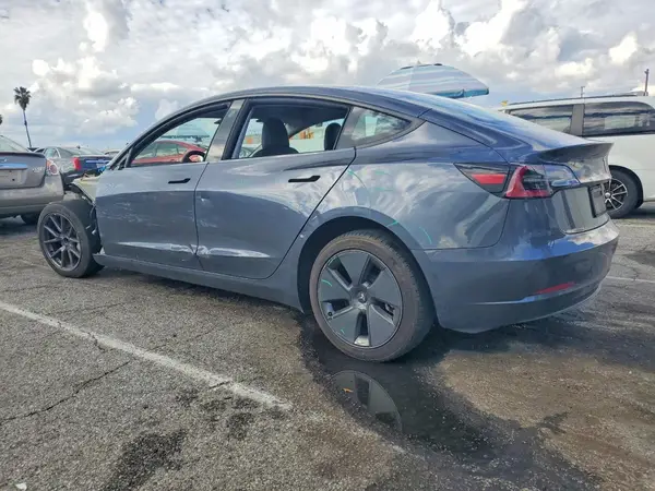 5YJ3E1EA9PF469329 2023 TESLA MODEL 3 - Image 2