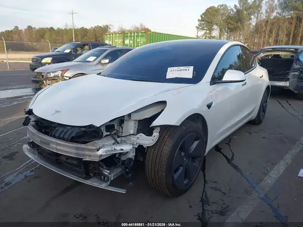 5YJ3E1EA9PF475597 2023 TESLA MODEL 3 - Image 2