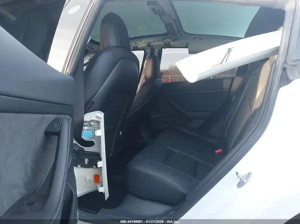 5YJ3E1EA9PF475597 2023 TESLA MODEL 3 - Image 8