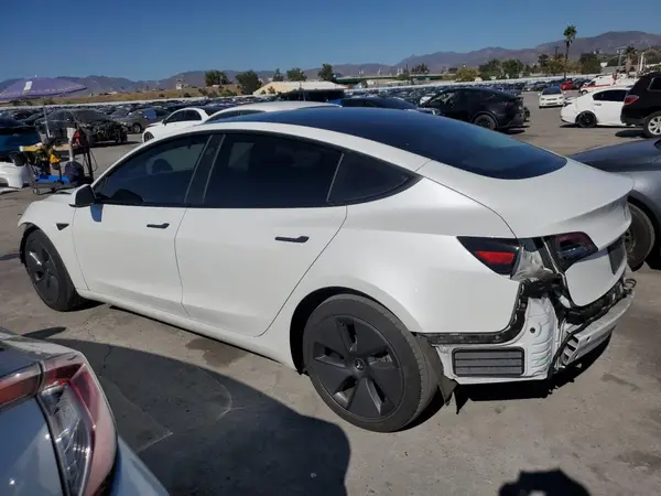 5YJ3E1EA9PF476992 2023 TESLA MODEL 3 - Image 2