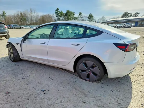 5YJ3E1EA9PF481299 2023 TESLA MODEL 3 - Image 2