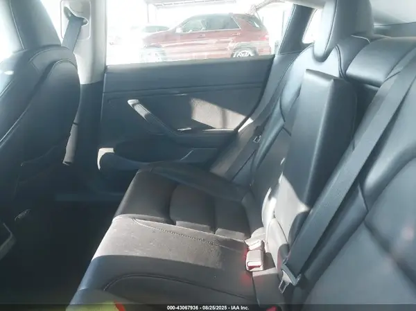 5YJ3E1EA9PF486163 2023 TESLA MODEL 3 - Image 8