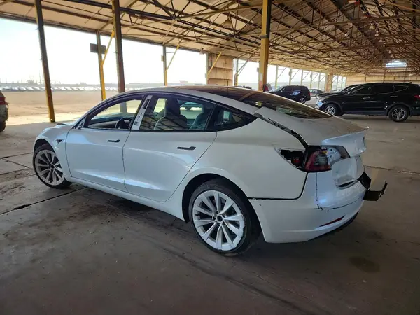 5YJ3E1EA9PF487006 2023 TESLA MODEL 3 - Image 2