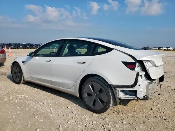 5YJ3E1EA9PF488026 2023 TESLA MODEL 3 - Image 2