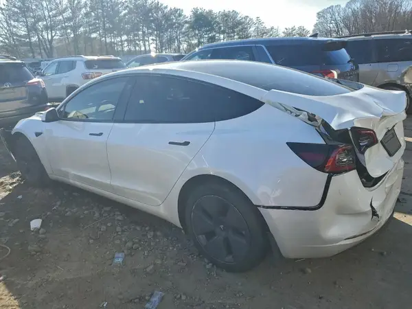 5YJ3E1EA9PF489905 2023 TESLA MODEL 3 - Image 2