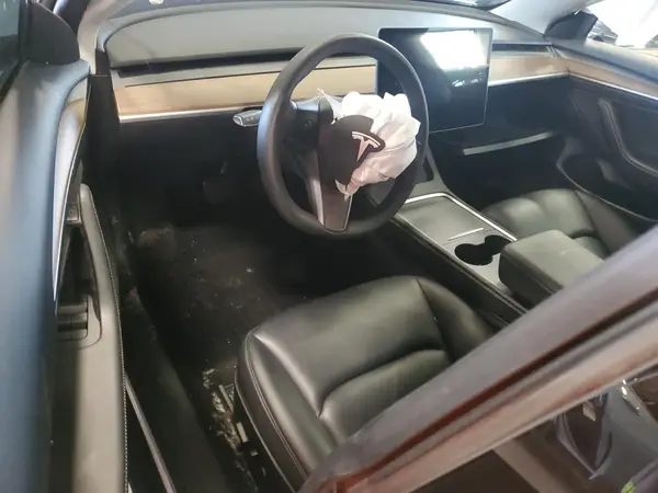 5YJ3E1EA9PF493582 2023 TESLA MODEL 3 - Image 8