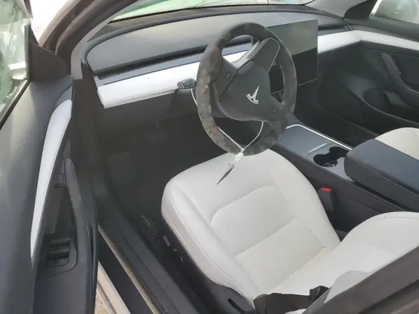 5YJ3E1EA9PF497390 2023 TESLA MODEL 3 - Image 8