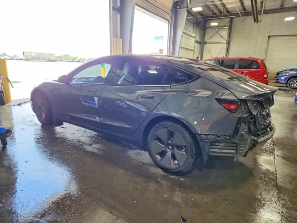 5YJ3E1EA9PF503737 2023 TESLA MODEL 3 - Image 2
