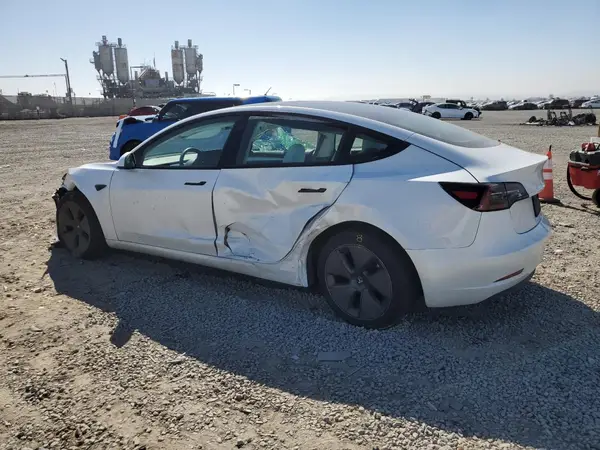 5YJ3E1EA9PF512955 2023 TESLA MODEL 3 - Image 2