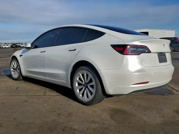 5YJ3E1EA9PF542635 2023 TESLA MODEL 3 - Image 2