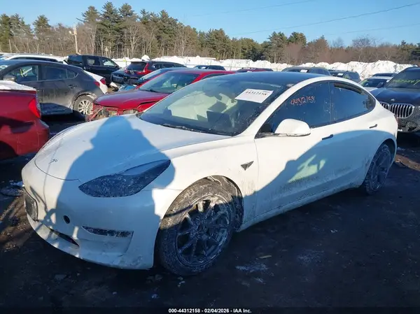 5YJ3E1EA9PF546765 2023 TESLA MODEL 3 - Image 2