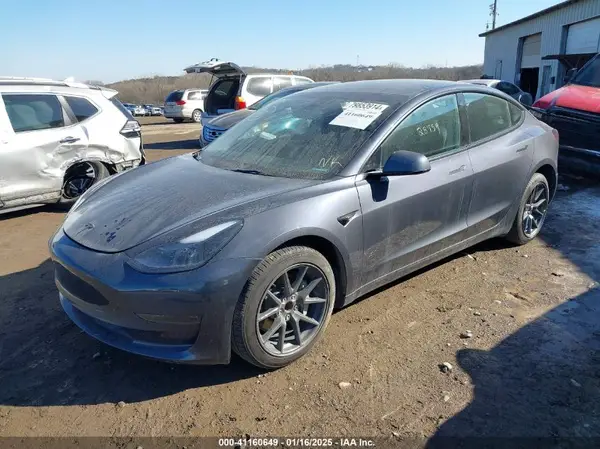 5YJ3E1EA9PF548502 2023 TESLA MODEL 3 - Image 2