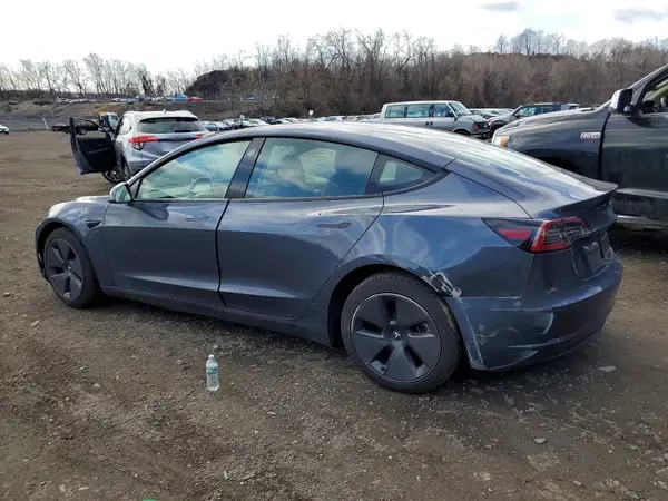 5YJ3E1EA9PF549777 2023 TESLA MODEL 3 - Image 2