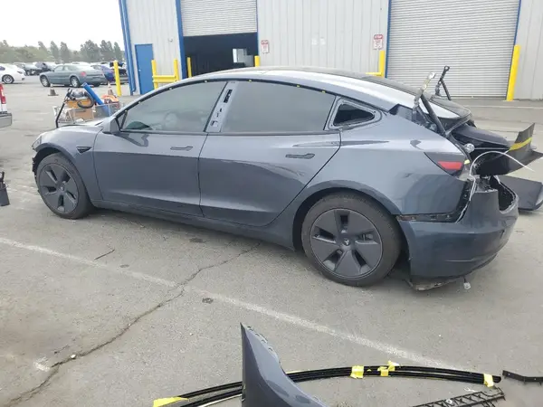 5YJ3E1EA9PF553537 2023 TESLA MODEL 3 - Image 2