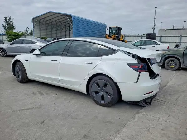 5YJ3E1EA9PF554834 2023 TESLA MODEL 3 - Image 2