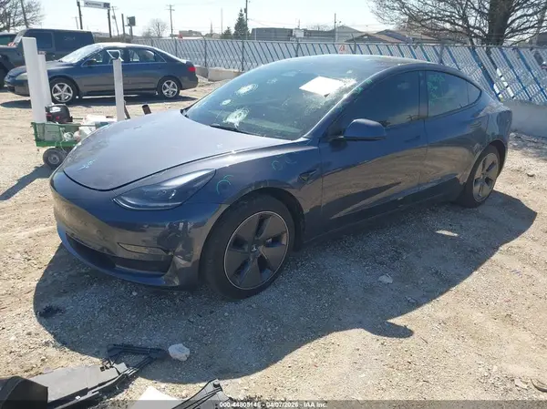 5YJ3E1EA9PF555725 2023 TESLA MODEL 3 - Image 2