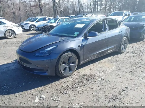5YJ3E1EA9PF556020 2023 TESLA MODEL 3 - Image 2
