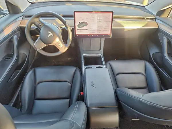 5YJ3E1EA9PF557586 2023 TESLA MODEL 3 - Image 8