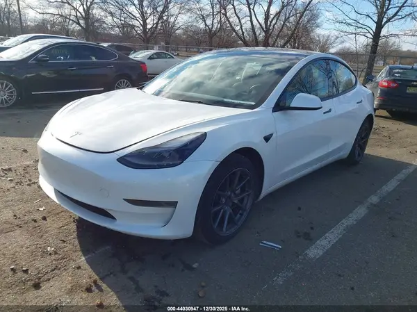 5YJ3E1EA9PF559662 2023 TESLA MODEL 3 - Image 2