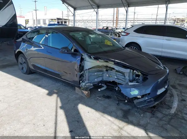 5YJ3E1EA9PF560584 2023 TESLA MODEL 3 - Image 1
