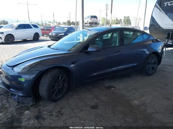 5YJ3E1EA9PF560584 2023 TESLA MODEL 3 - Image 2