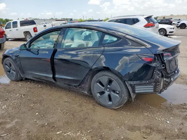5YJ3E1EA9PF563761 2023 TESLA MODEL 3 - Image 2