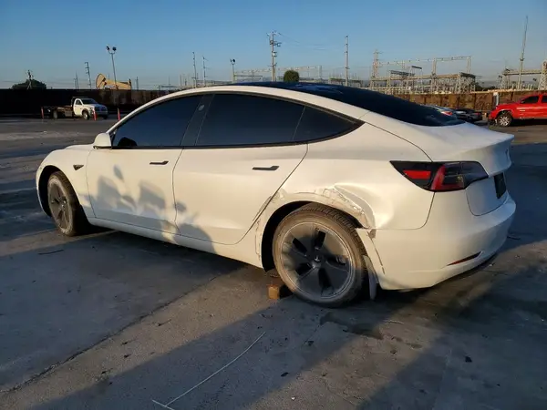 5YJ3E1EA9PF564862 2023 TESLA MODEL 3 - Image 2